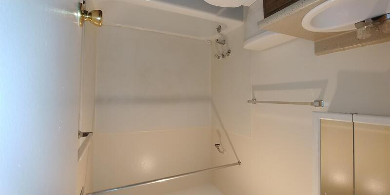 325 Cragmor Road - 102 property image