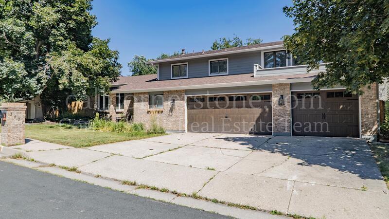 3427 Clubheights Drive property image