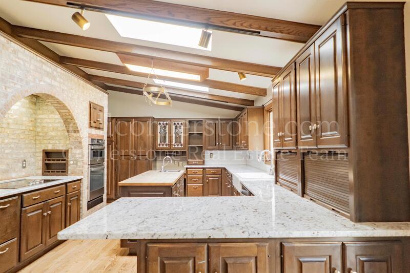 3427 Clubheights Drive property image
