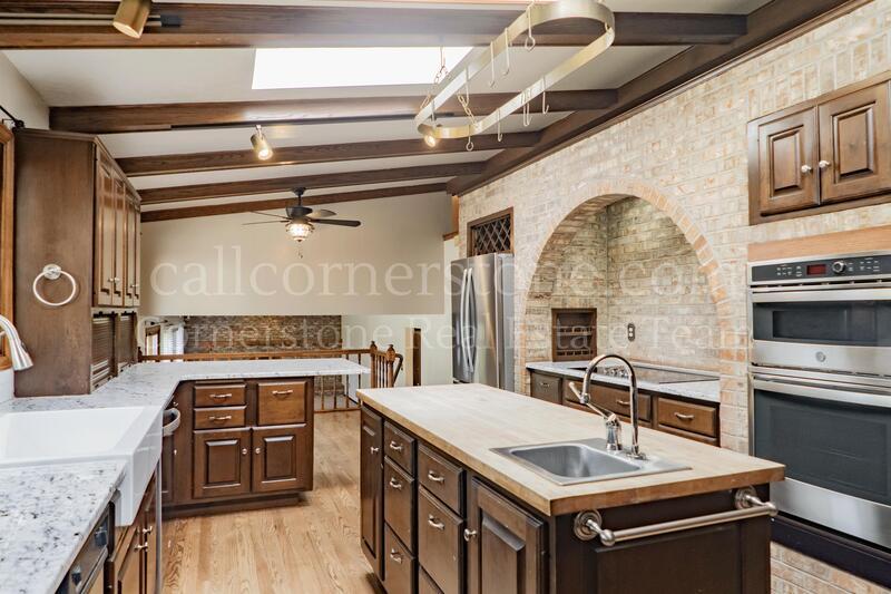3427 Clubheights Drive property image