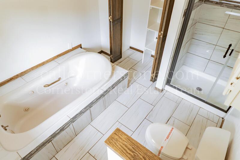 3427 Clubheights Drive property image