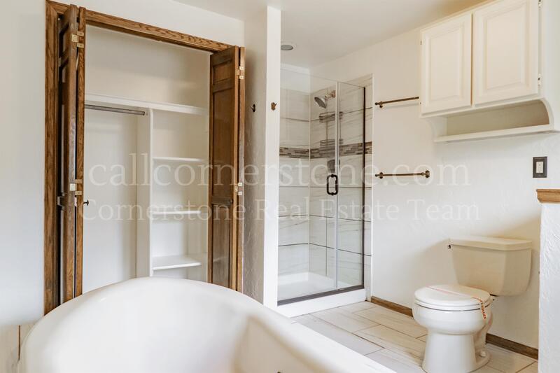 3427 Clubheights Drive property image