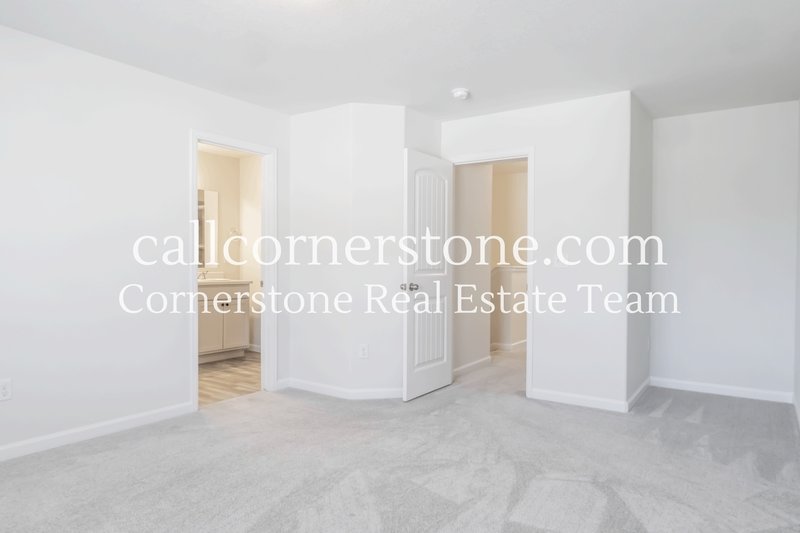 1092 Petra Heights property image