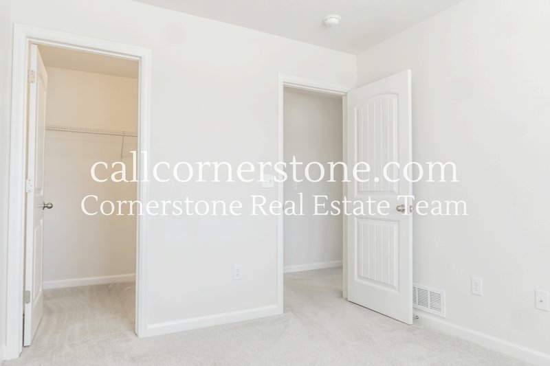 1092 Petra Heights property image