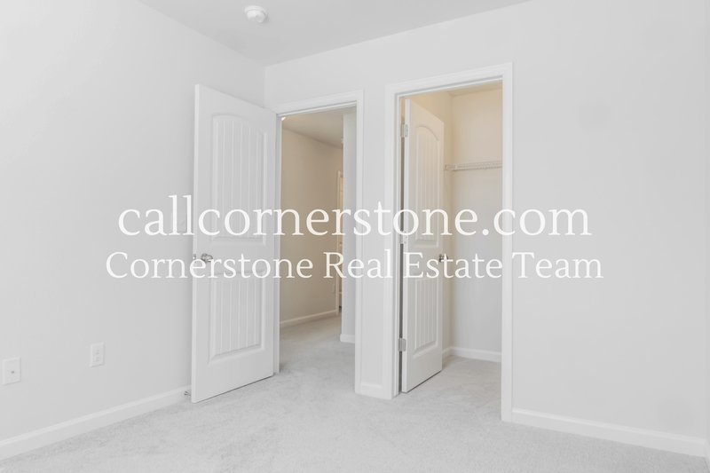 1092 Petra Heights property image