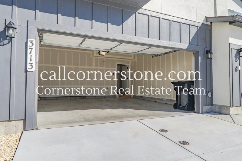 3713 Levy Park Drive property image