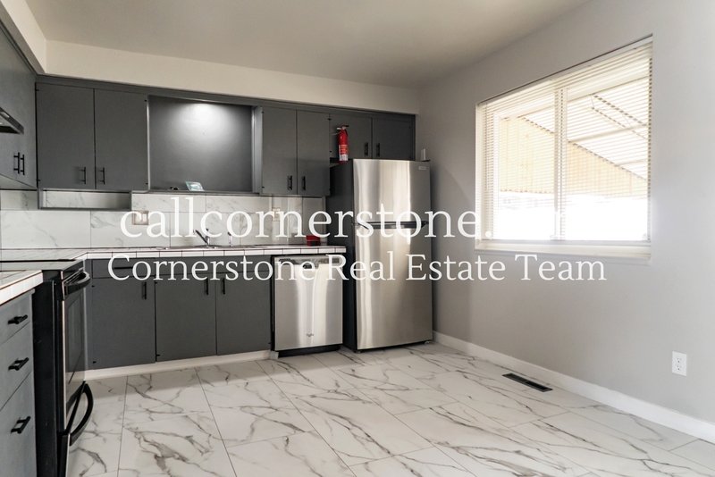 1320 Verde Drive property image