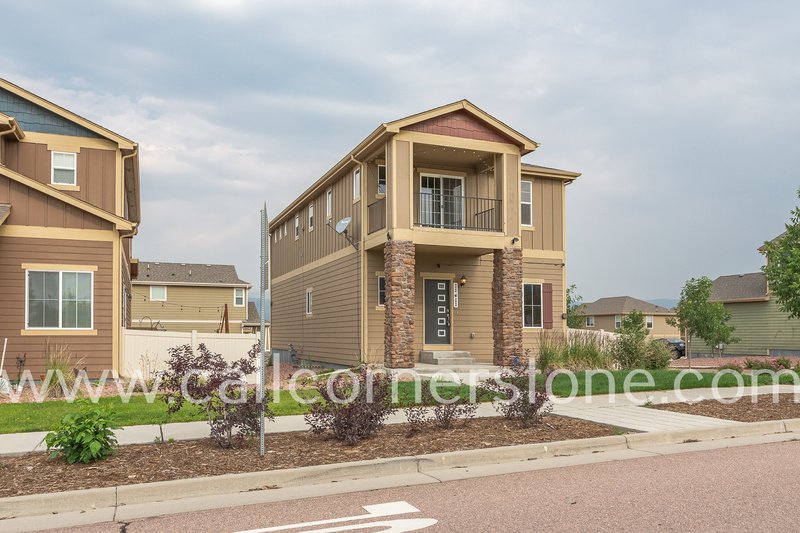 1322 Antrim Loop property image