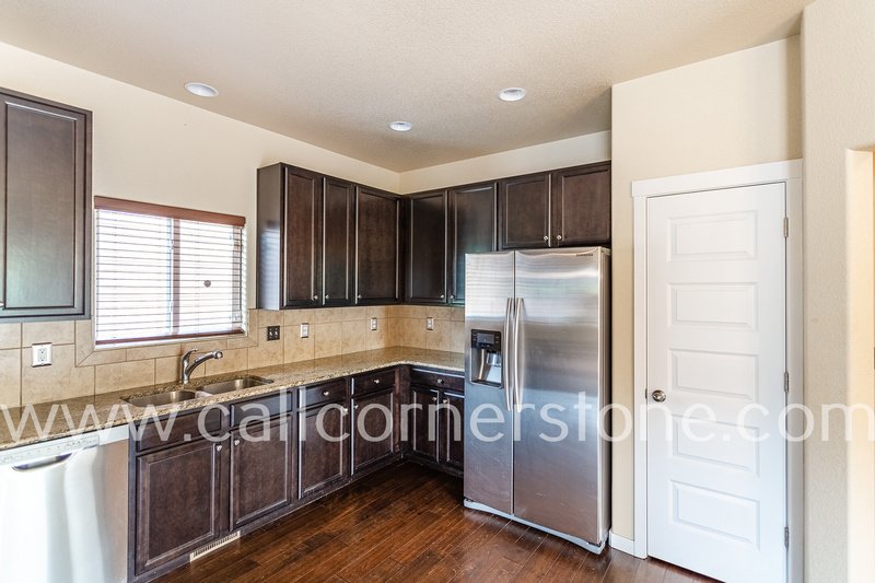 1322 Antrim Loop property image