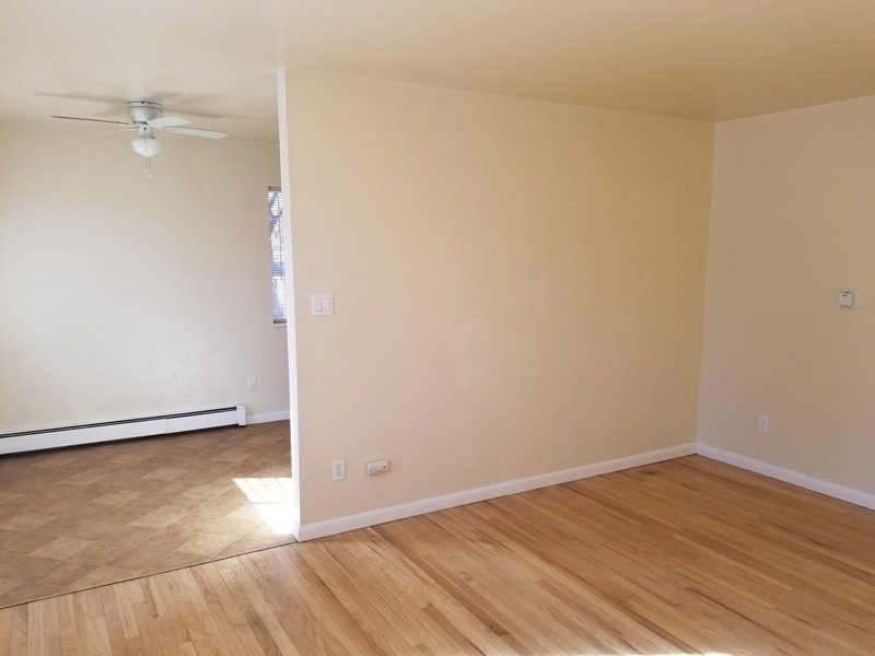3113 Illinois Ave - 1 property image