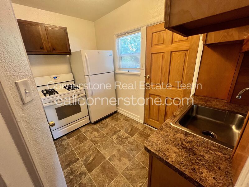 326 East Saint Vrain Street 1 property image