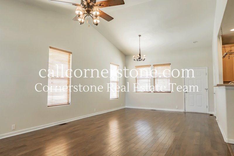 7676 Sniktau Point property image