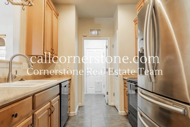 7676 Sniktau Point property image