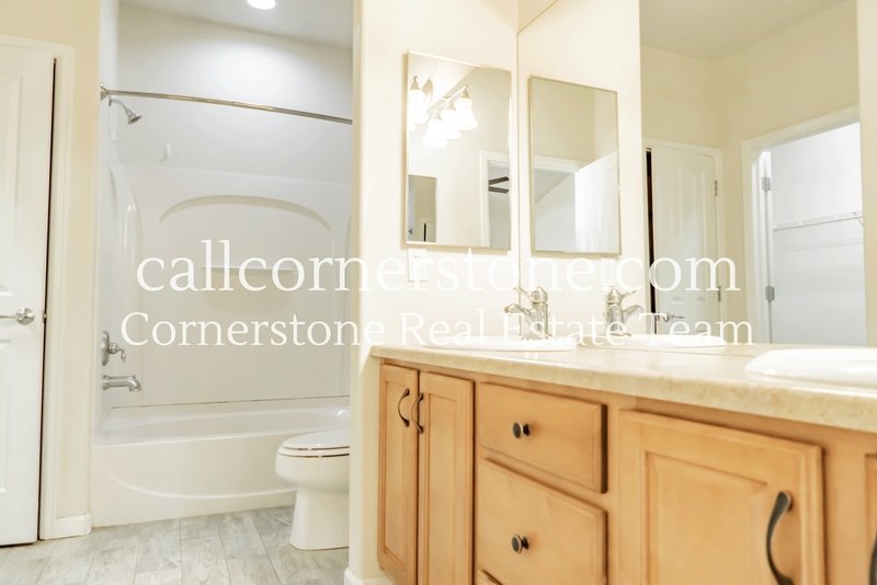 7676 Sniktau Point property image