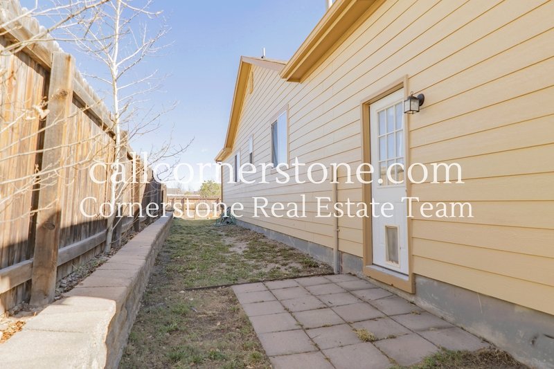 7676 Sniktau Point property image