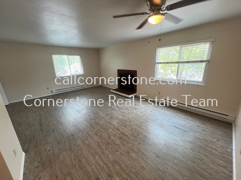 2820 W Platte Ave - A property image