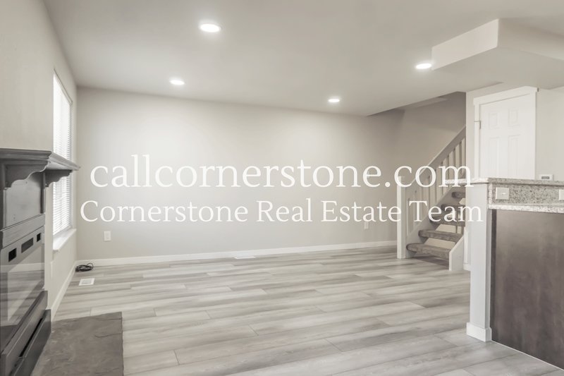 4877 Bluestem Drive property image