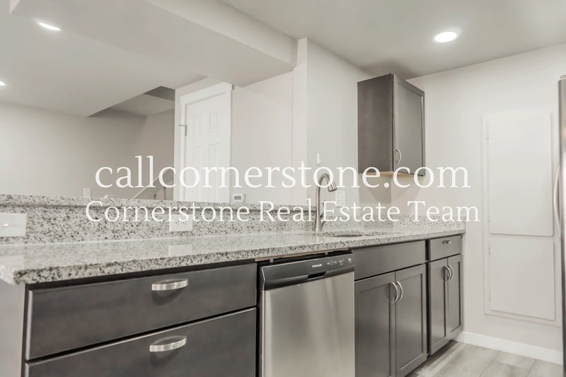 4877 Bluestem Drive property image