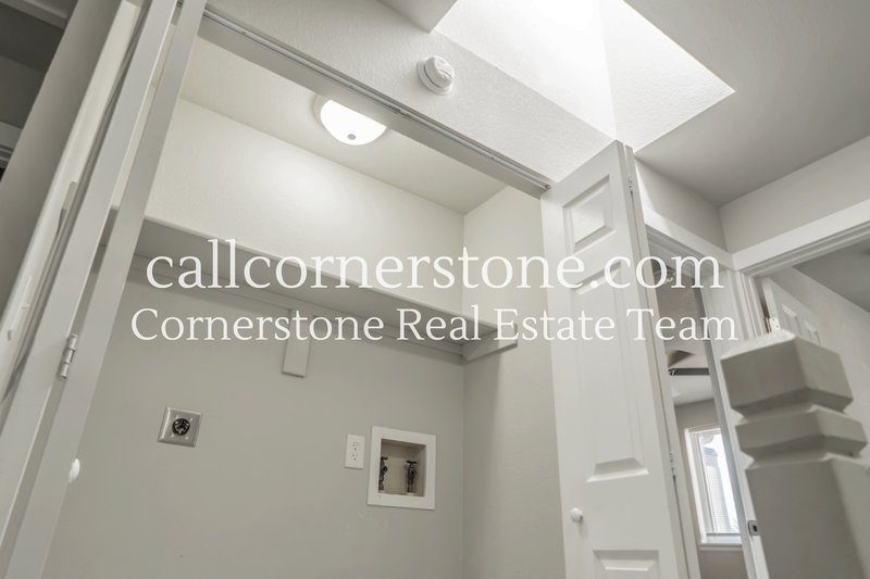4877 Bluestem Drive property image