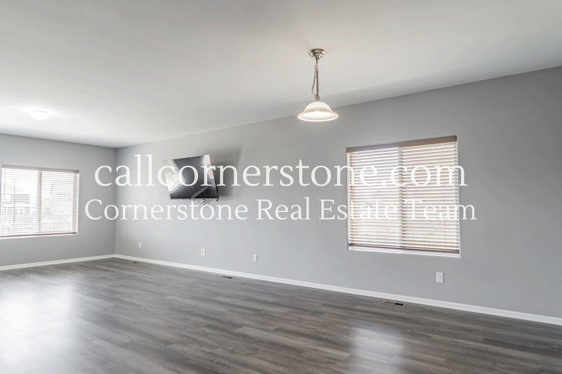 10043 Seawolf Drive property image