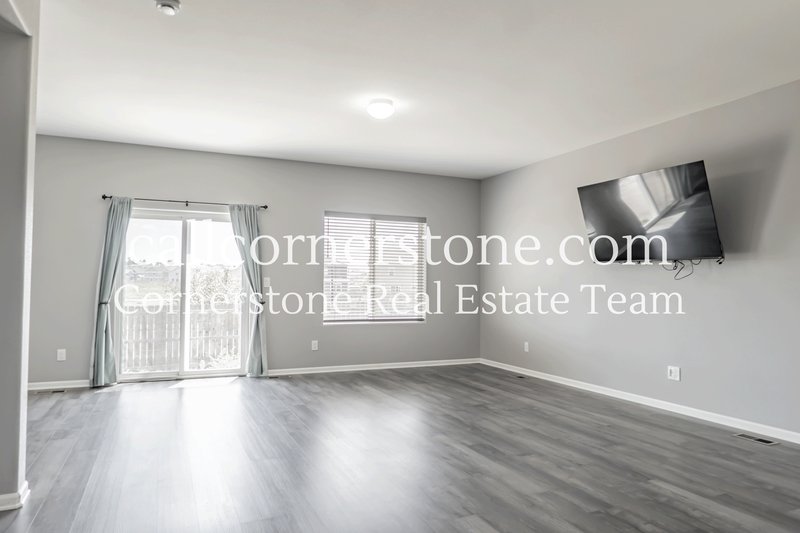 10043 Seawolf Drive property image