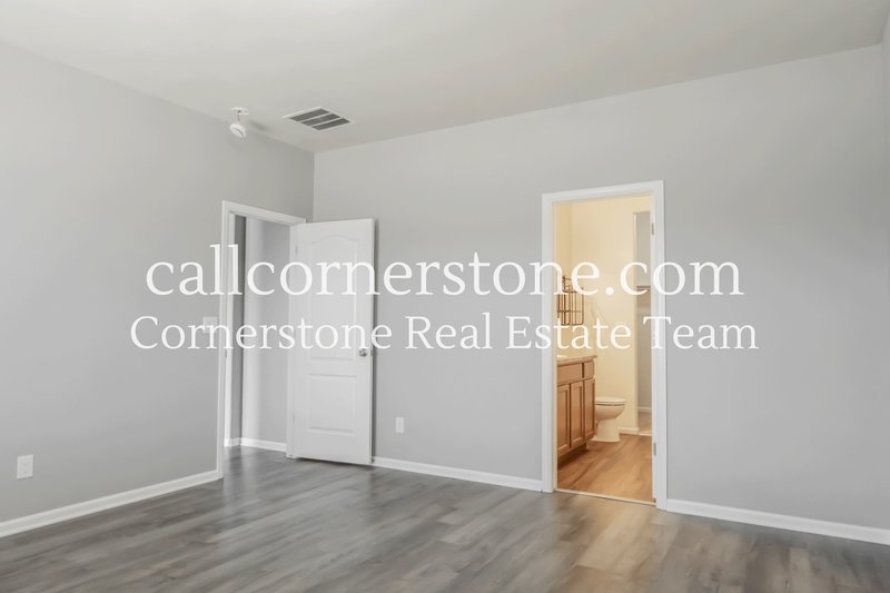 10043 Seawolf Drive property image