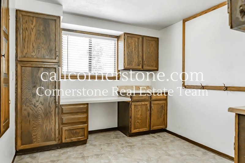 3427 Clubheights Drive property image