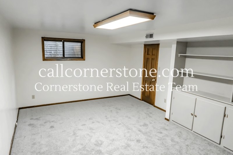 3427 Clubheights Drive property image
