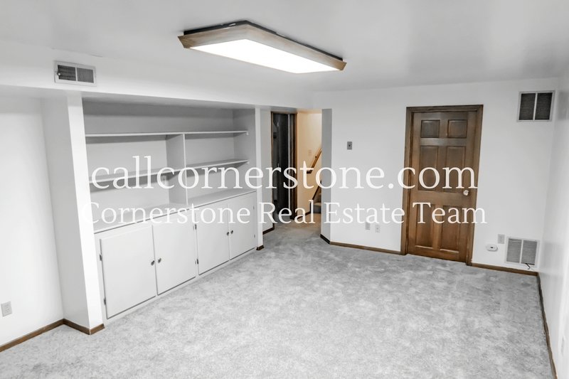 3427 Clubheights Drive property image