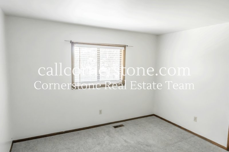 3427 Clubheights Drive property image