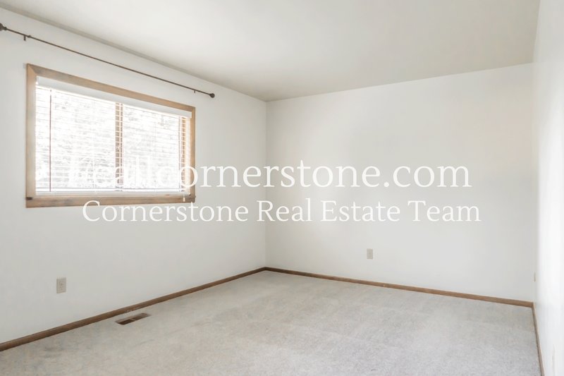 3427 Clubheights Drive property image