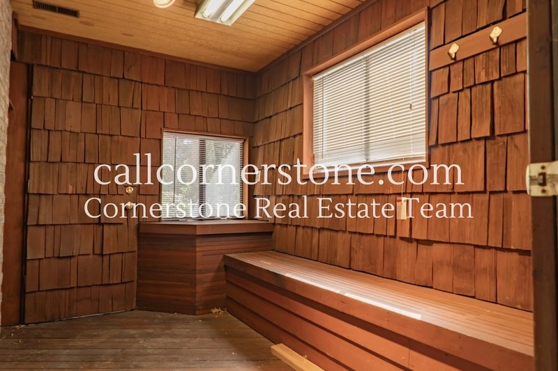 3427 Clubheights Drive property image