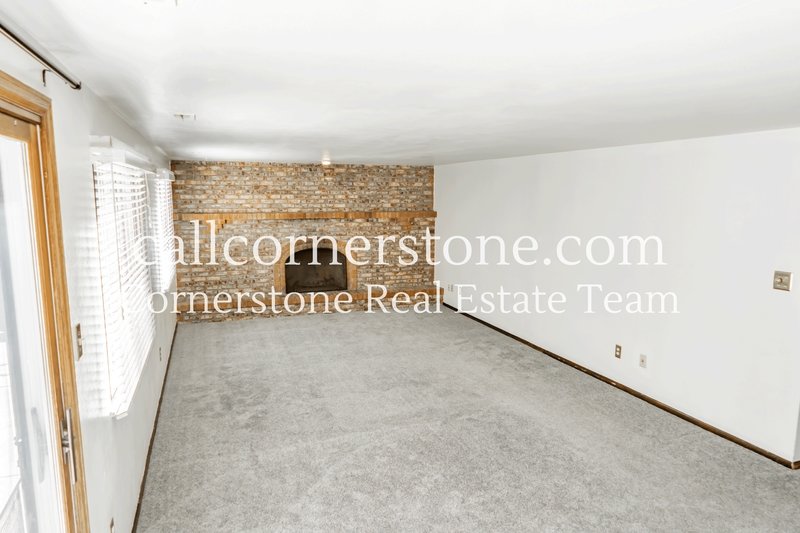 3427 Clubheights Drive property image
