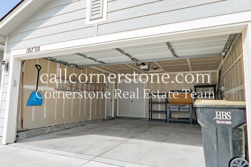 10738 Traders Parkway property image