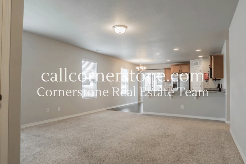 10738 Traders Parkway property image