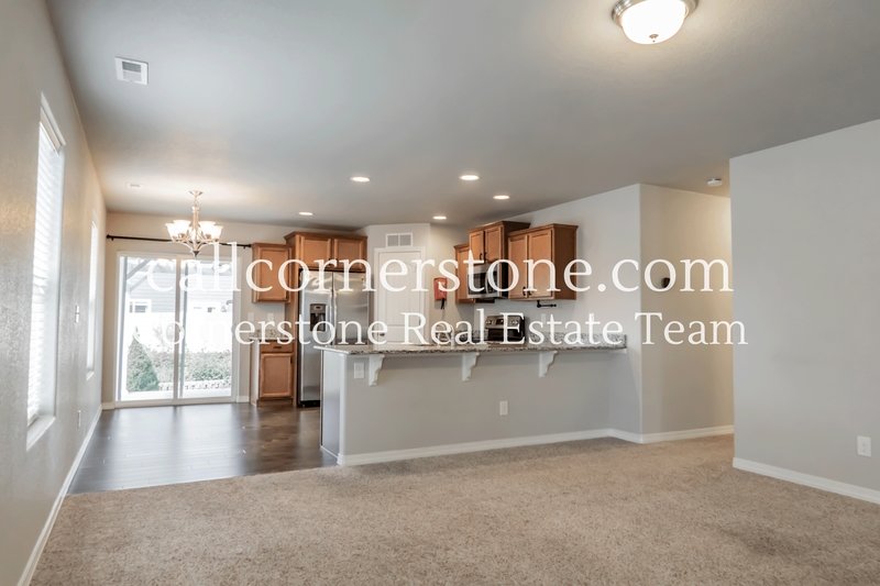 10738 Traders Parkway property image