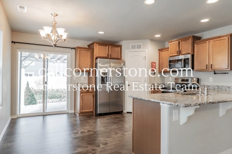 10738 Traders Parkway property image