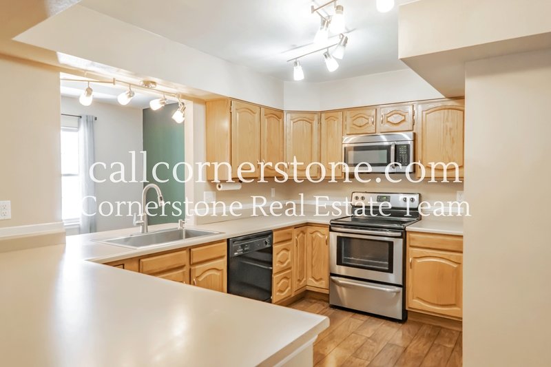 2081 Sussex Lane property image