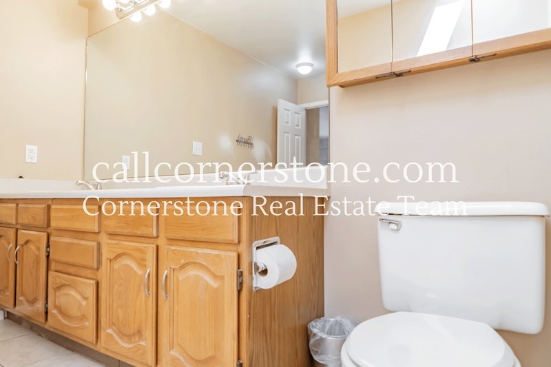 2081 Sussex Lane property image
