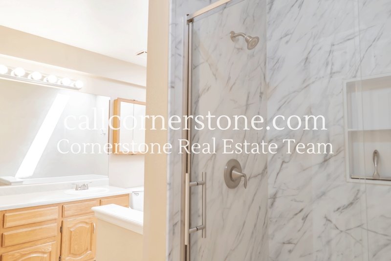 2081 Sussex Lane property image