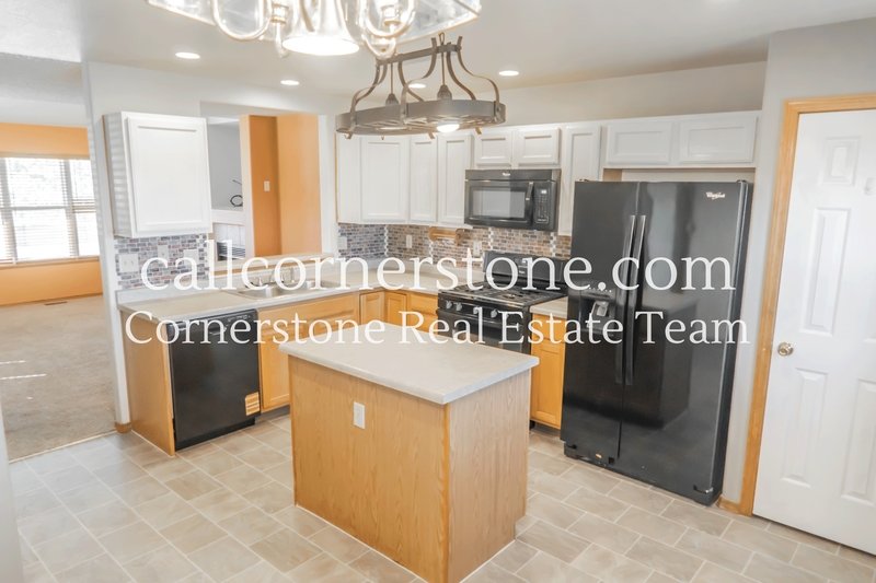 5312 Luster Drive property image