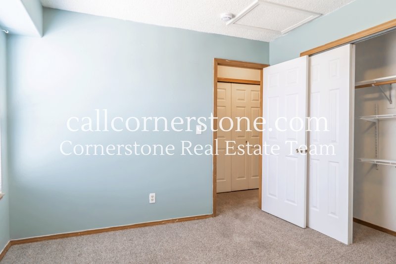 5312 Luster Drive property image