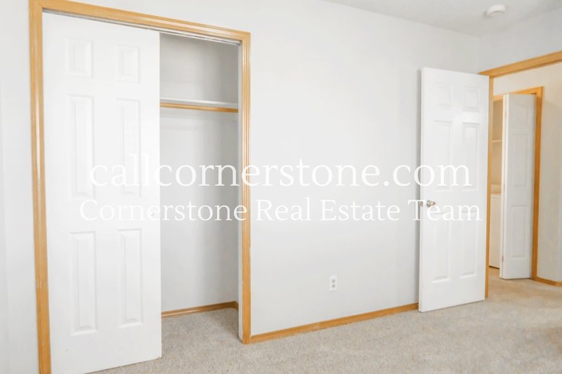 5312 Luster Drive property image