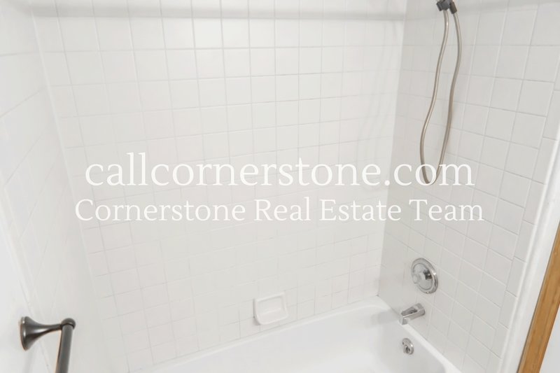 5312 Luster Drive property image