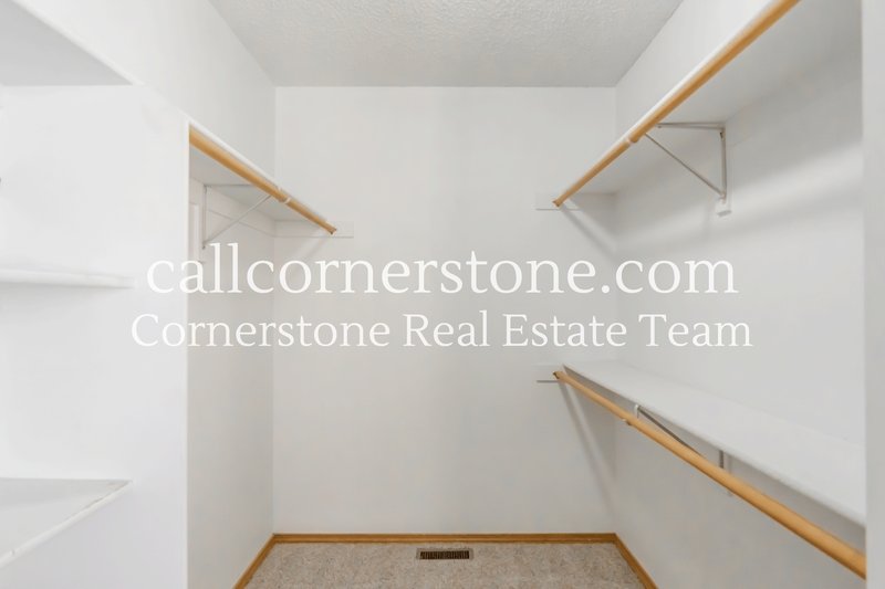 5312 Luster Drive property image