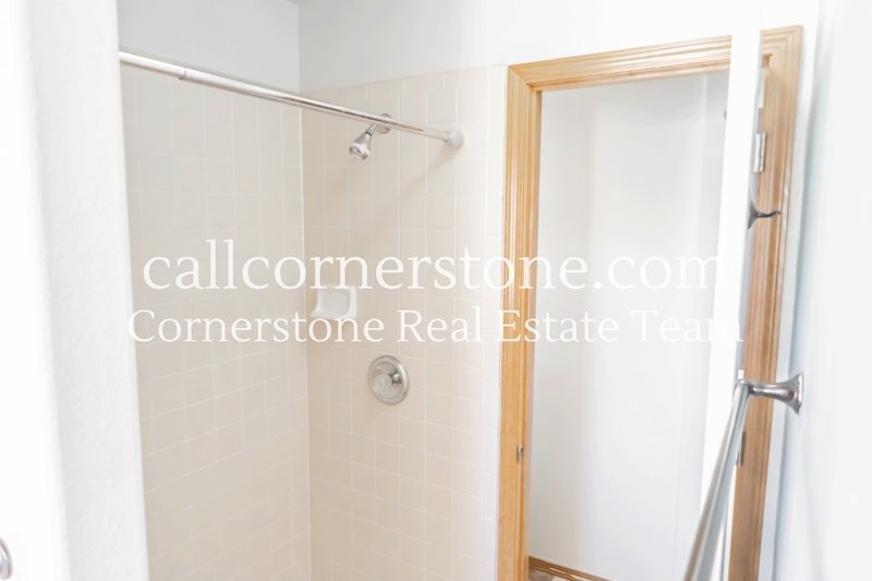 5312 Luster Drive property image