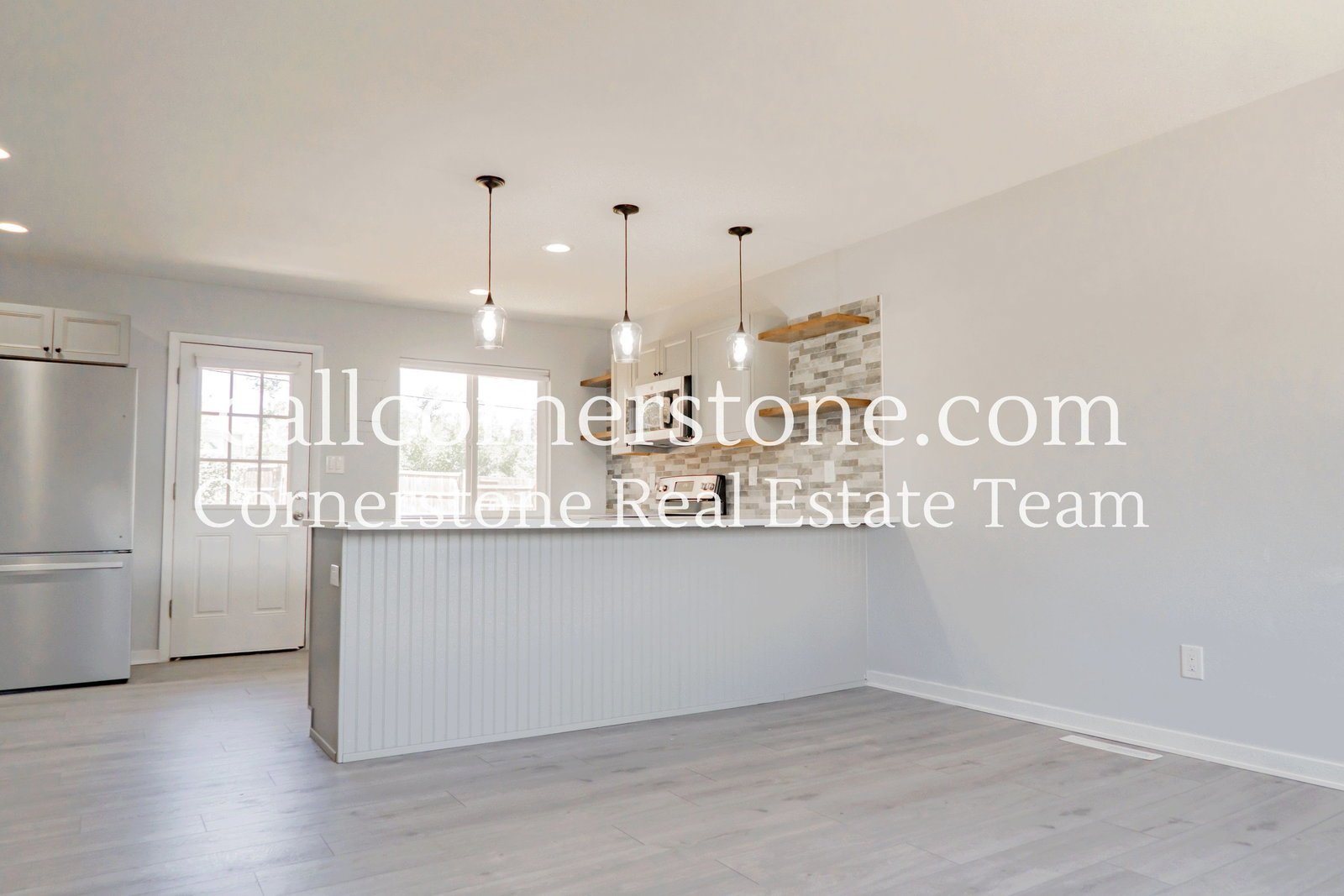 935 Hayden Drive (AT) property image