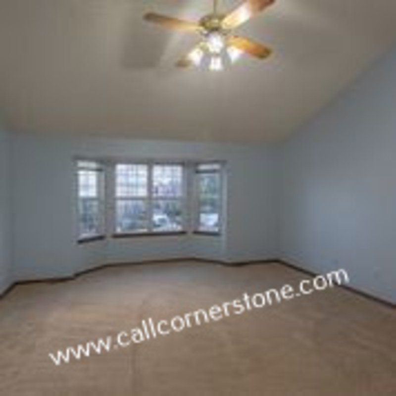 630 Fernglen Court property image